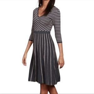 Boden Lucinda Knitted Striped dress Size 6